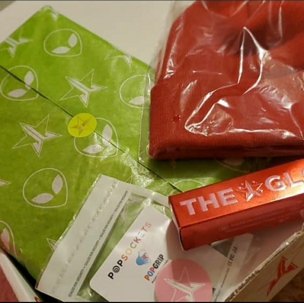 Jeffree Star Limited Edition Mystery Box Beanie